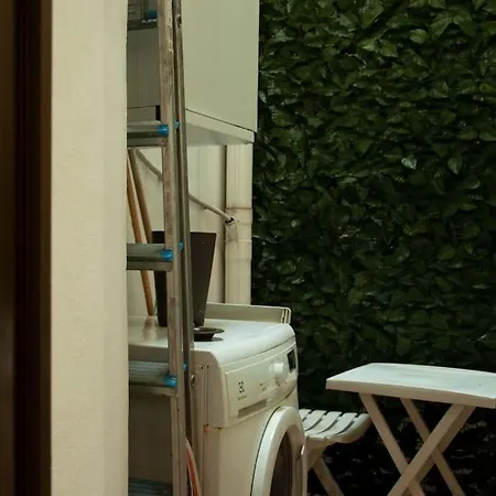 Flo'S Chathedral Home *