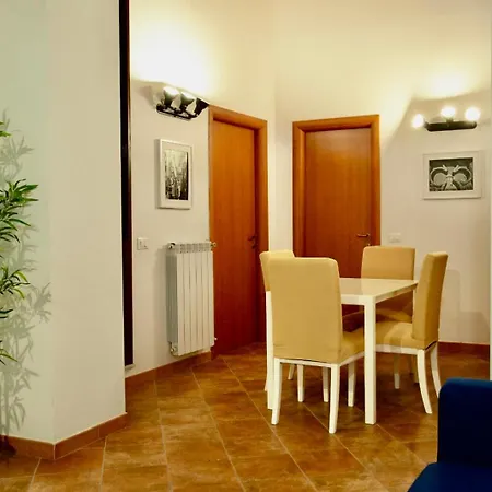 Flo's Chathedral Apartment